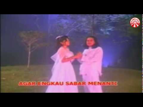 Nada Soraya &amp; Nadi Baraka - Malam Terakhir [Official Music Video]